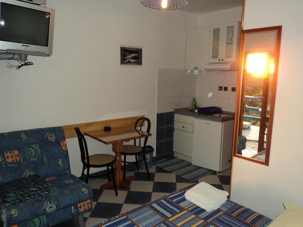 Pansion Ivan Sućuraj Zimmer foto